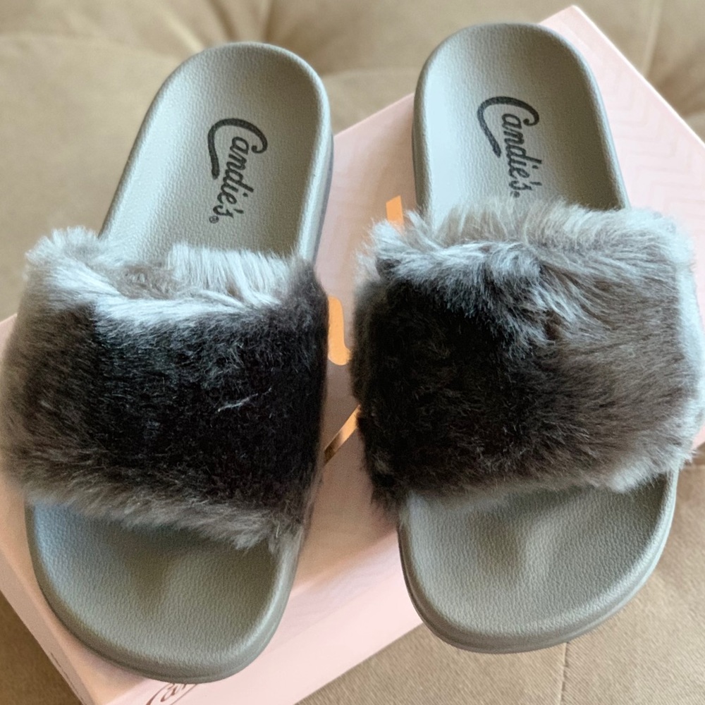 CANDIE’S FURY SLIDES - GRAY - New w/ box - Picture 4 of 6
